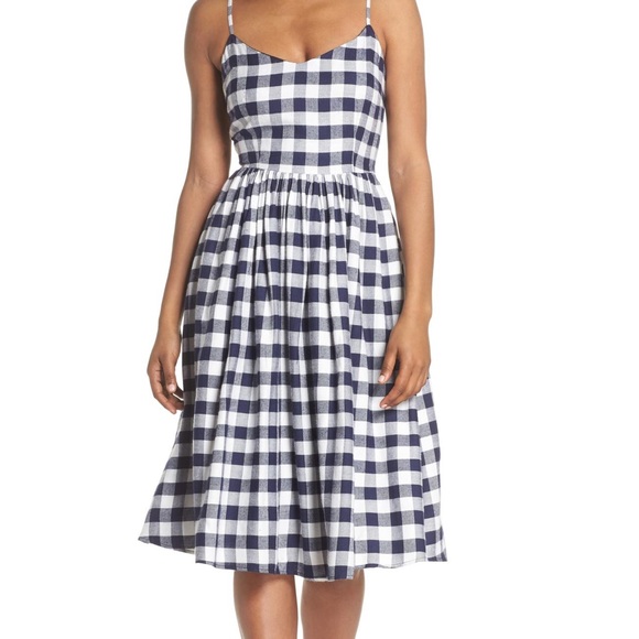 BB Dakota Dresses & Skirts - ***SOLD*** BB Dakota Matie Gingham Midi dress. Size 4